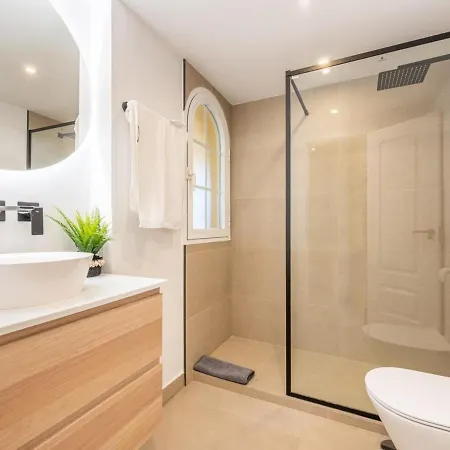 Apartment Senorio De Aloha 3 Bedroom Duplex Within Walking Distance To Puerto Banus