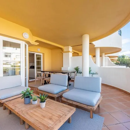 Senorio De Aloha 3 Bedroom Duplex Within Walking Distance To Puerto Banus Apartment