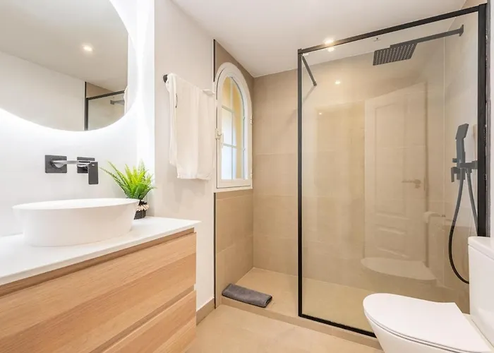 Appartamento Senorio De Aloha 3 Bedroom Duplex Within Walking Distance To Puerto Banus